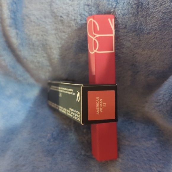 NIB Bars Powermatte Lipstick in American Woman - Picture 2 of 2